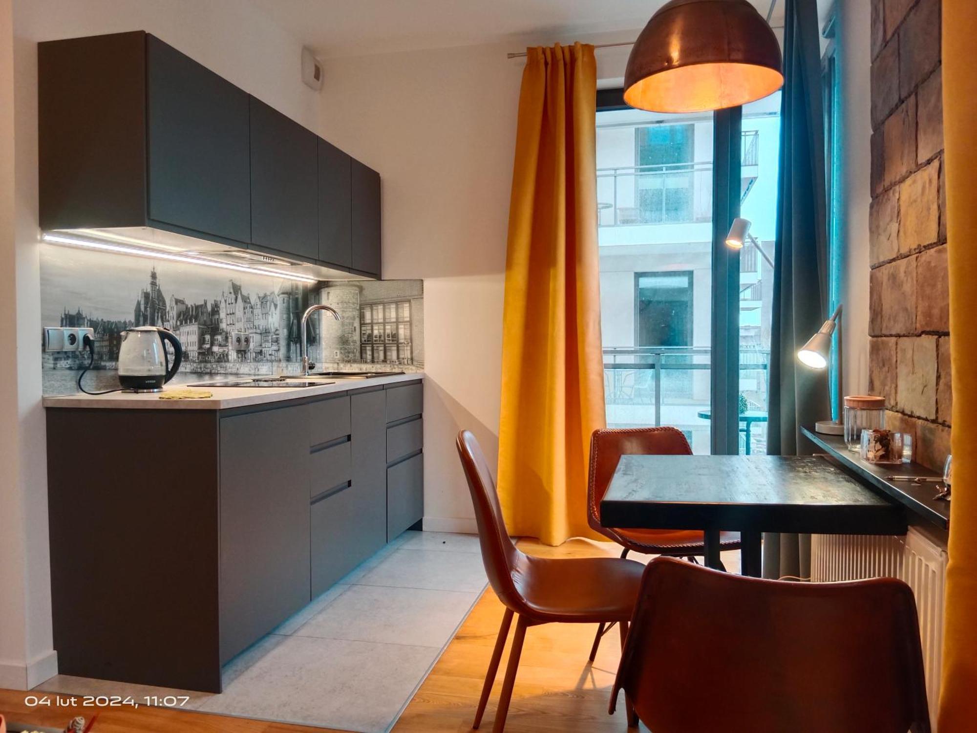 Uroczy Apartament Dlugie Ogrody 48 Gdańsk Eksteriør billede